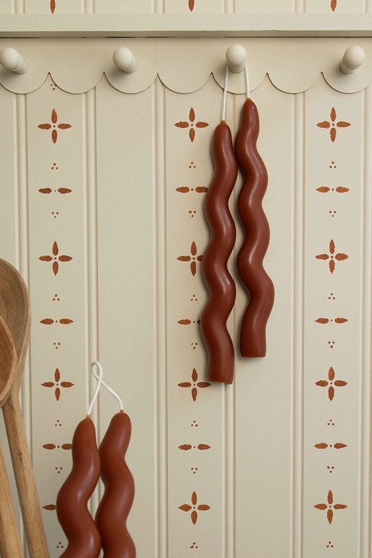 Mahogany Wavy Tapers